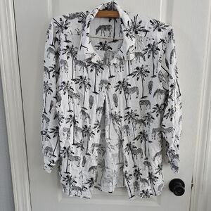 Casual Black and White Palm Tree Button Down Shirt